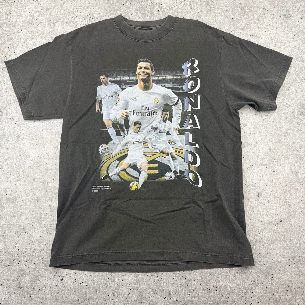 Vibras Cristiano Ronaldo Real Madrid Soccer Gray Heavyweight Graphic Tee Adult M